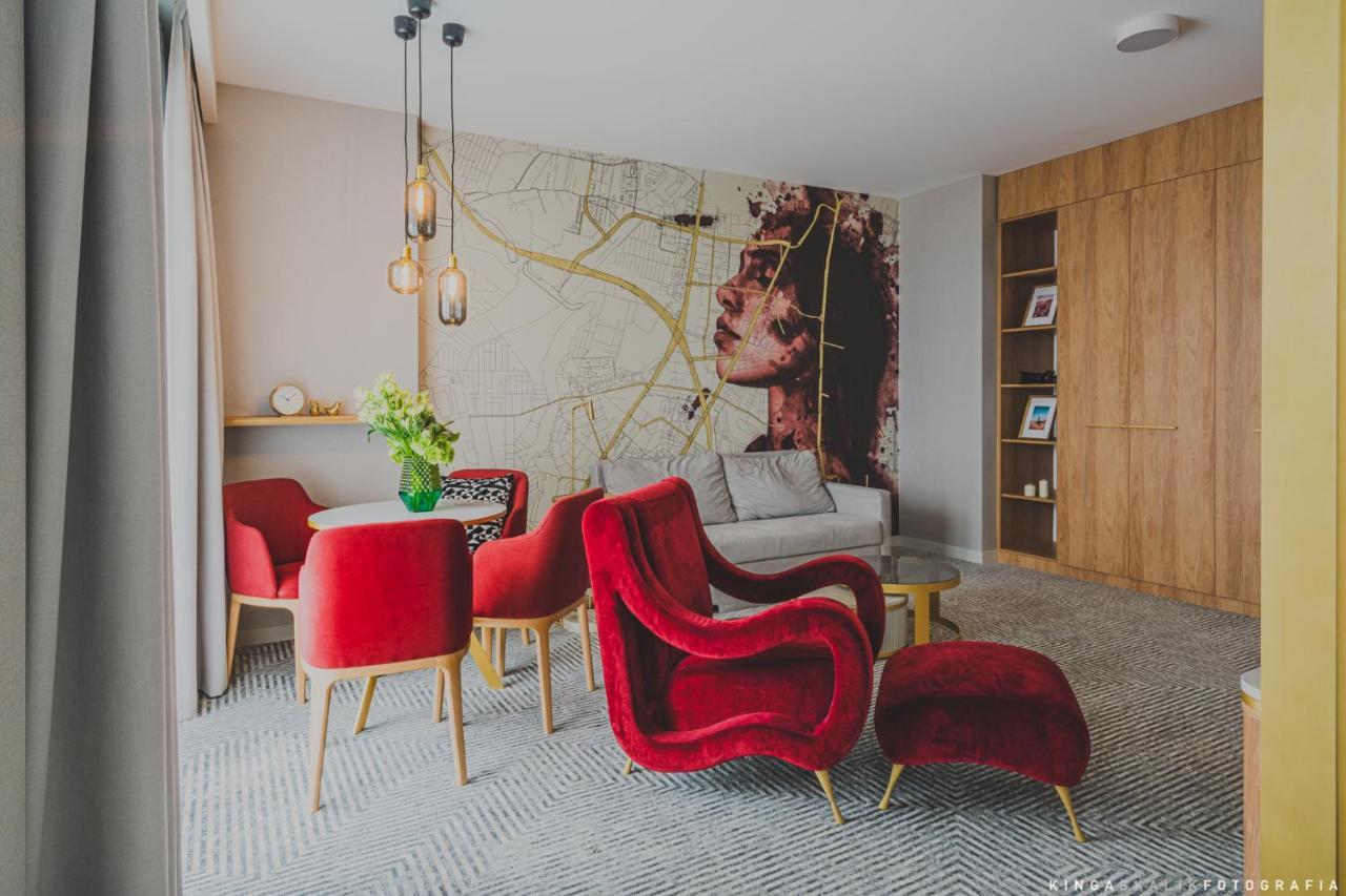 Royal Tulip Warsaw Apartments Exteriör bild